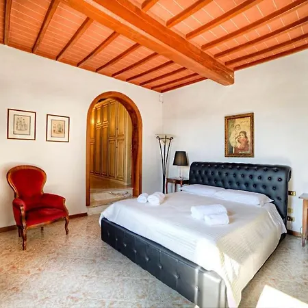 Liz House Siena